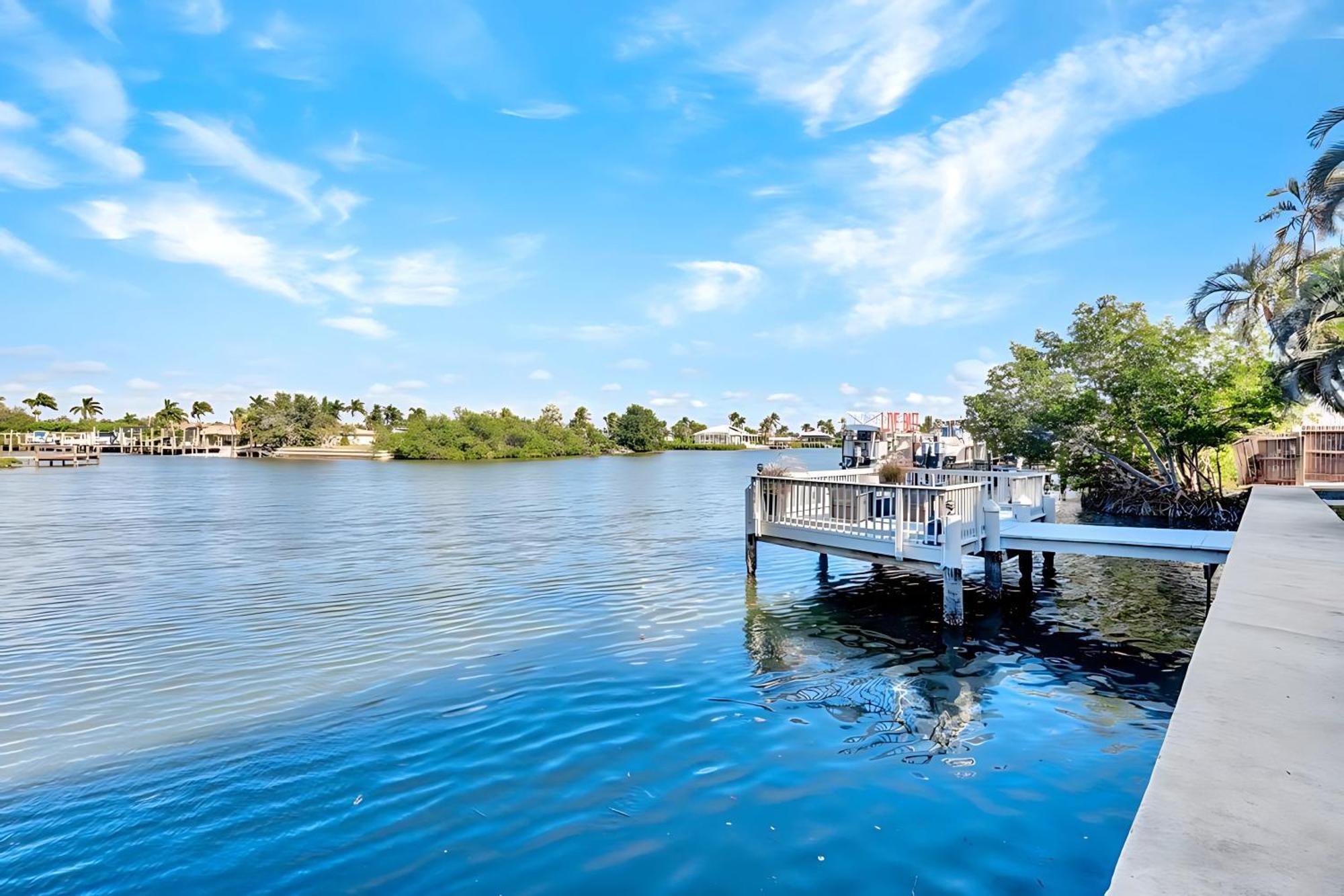 Waterfront - Isles Of Capri - Island Retreat - Marco Island - Naples Apartment Exterior photo