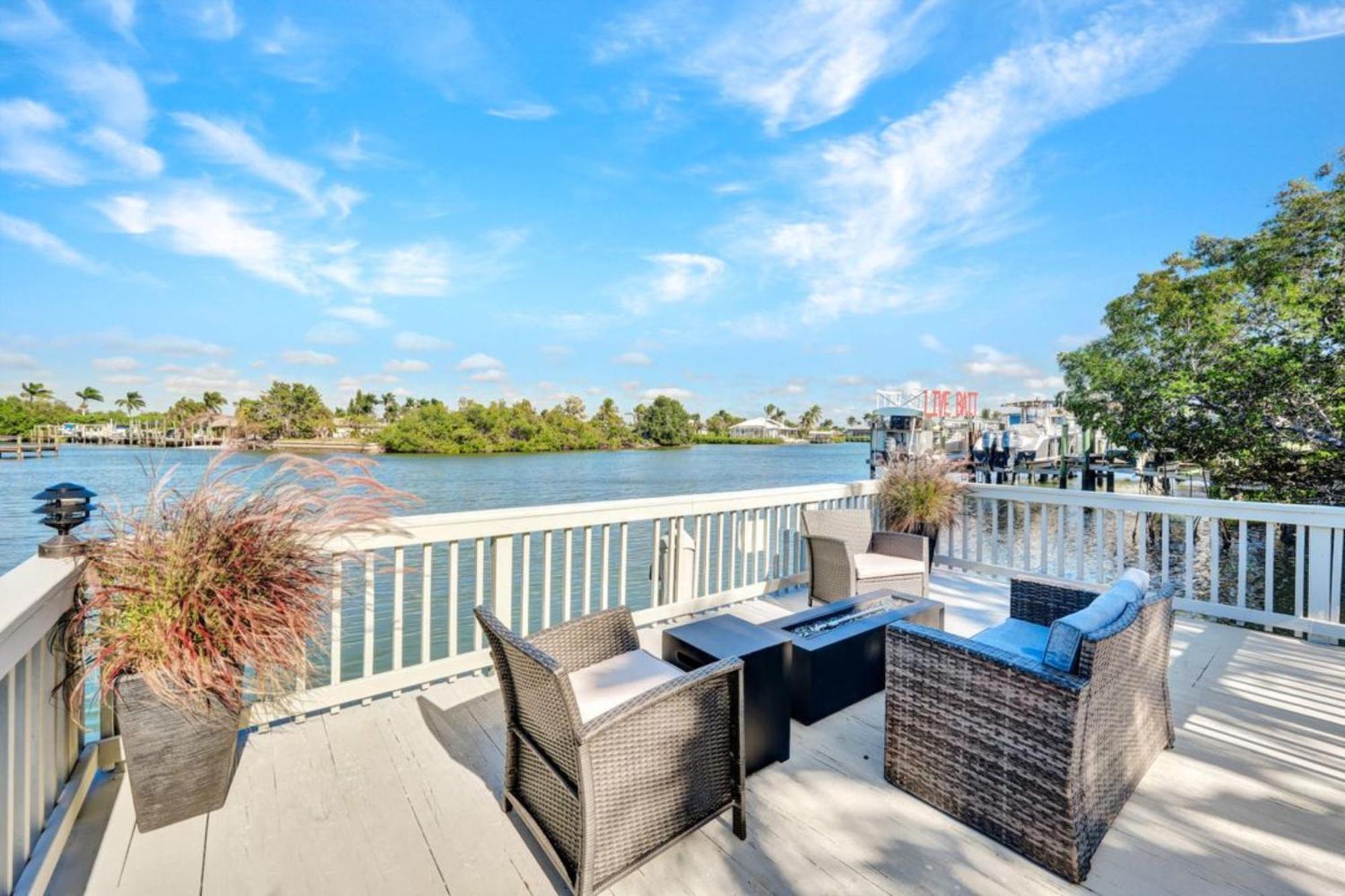 Waterfront - Isles Of Capri - Island Retreat - Marco Island - Naples Apartment Exterior photo