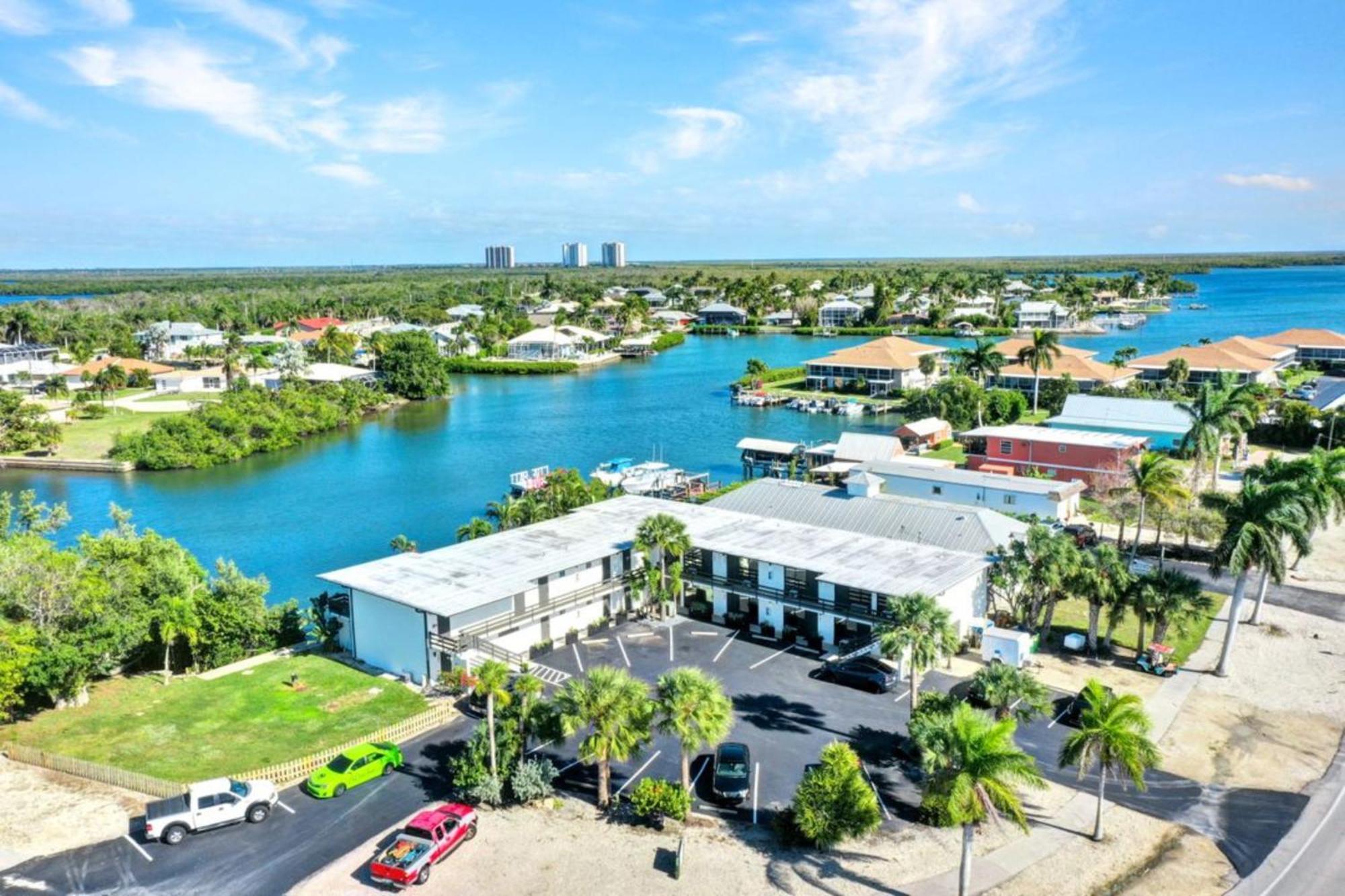 Waterfront - Isles Of Capri - Island Retreat - Marco Island - Naples Apartment Exterior photo